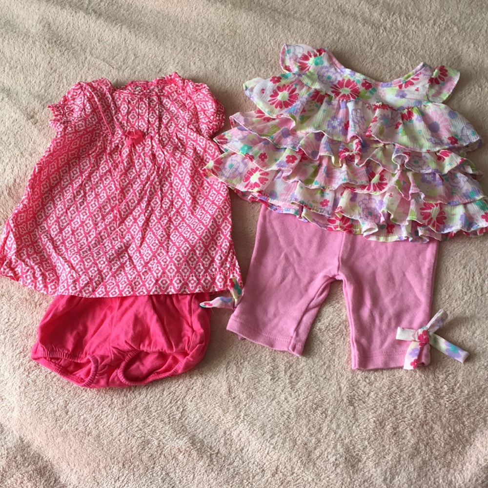 Carters & small wonders 2 Matching sets for NB